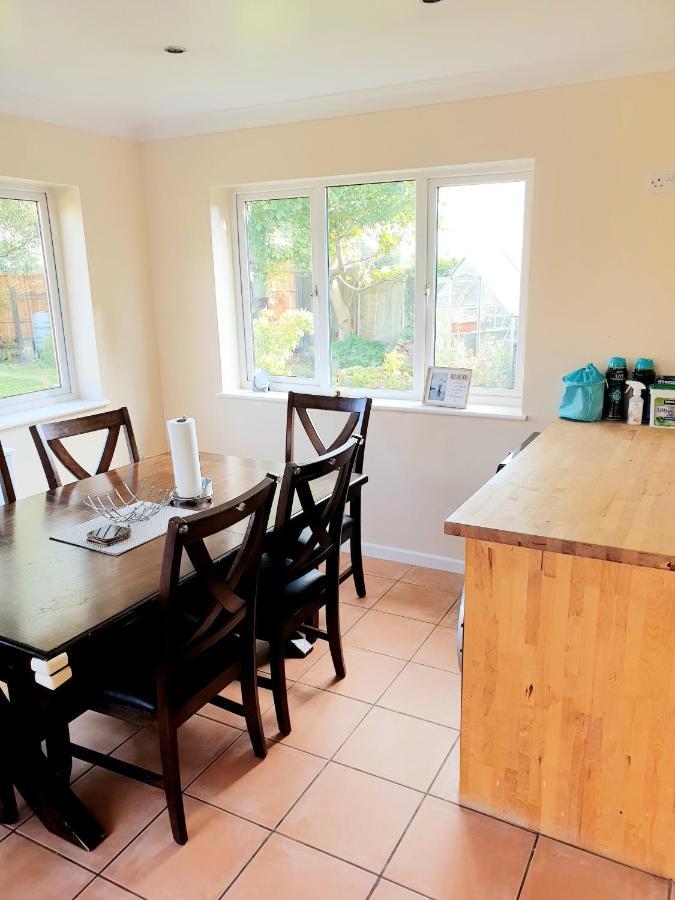 Specious 3Bed Property With Parking & Large Garden Aveley Exterior foto